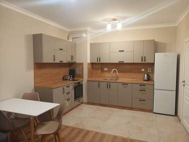 Miete - Wohnung in Izgrew,  Burgas