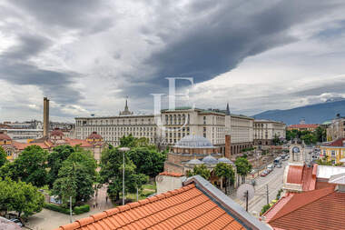Verkauf - Ein ganzes Gebäude in Center,  Sovia
