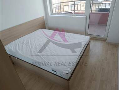 Închiriere - Apartament în Văzrajdane 1,  Varna