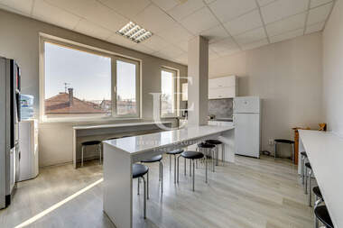 For sale - Entire building in Orlandovci,  Sofia