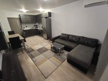 Miete - Wohnung in Izgrew,  Burgas