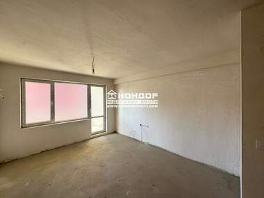 Vânzare - Apartament în Hristo Smirnenski,  Plovdiv
