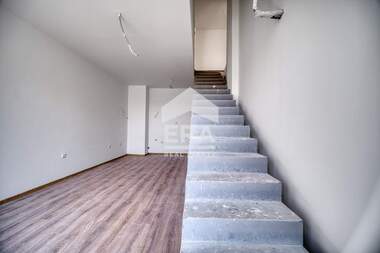 Verkauf - Wohnung in Pobeda,  Warna