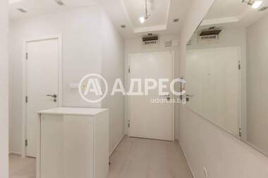 Închiriere - Apartament în Sfinții Constantin și Elena,  Varna