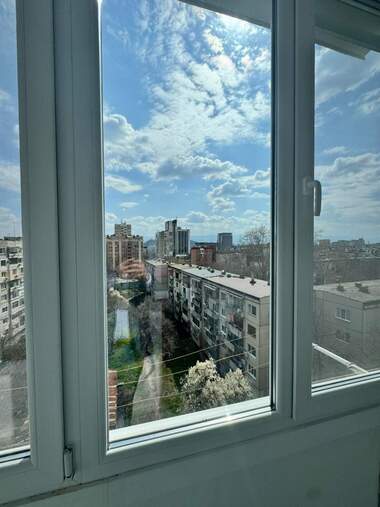 Închiriere - Apartament în Kărșiaka,  Plovdiv