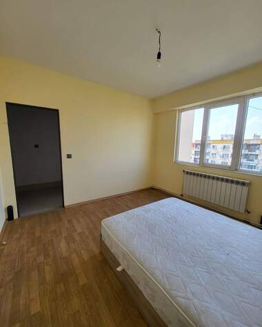 Vânzare - Apartament în Iztok,  Pazardjik