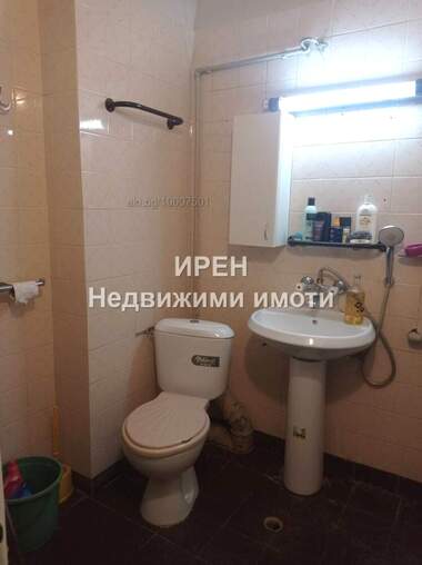 Vânzare - Apartament în Iztok,  Iambol
