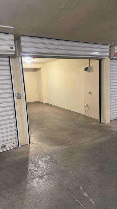 For rent - Garage in Tri chuchura-centar,  Stara Zagora