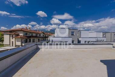 Продажба - Къща в Панчарево,  София