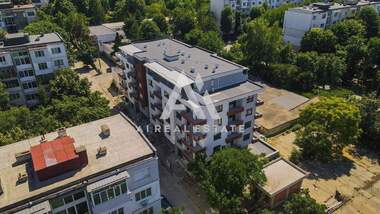 Продажба - Апартамент в Сторгозия,  Плевен