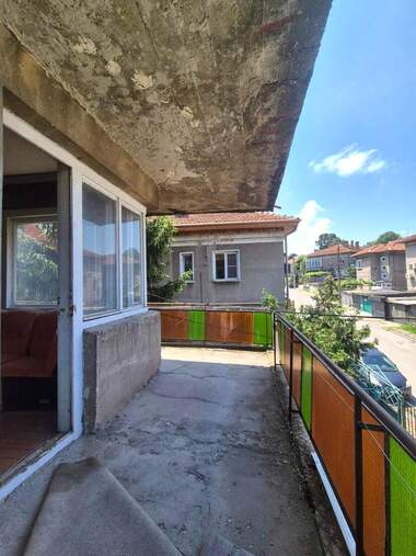 Verkauf - Etage von Haus in Drujba 1,  Ruse