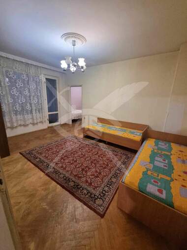 Închiriere - Apartament în Levski,  Varna