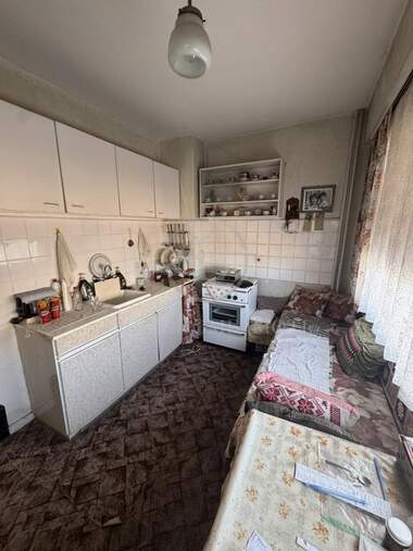 For sale - Apartment in Kiuchuk Parij,  Plovdiv