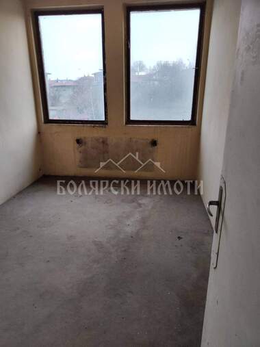 Продажа - Квартира в Дебелец,  Велико Търново