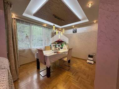 Verkauf - Etage von Haus in Zentar,  Weliko Tarnowo