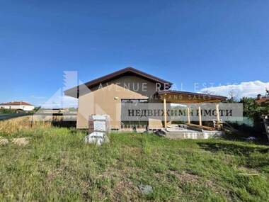 For sale - House in Skutare,  Plovdiv