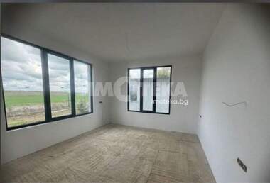 For sale - House in Skutare,  Plovdiv