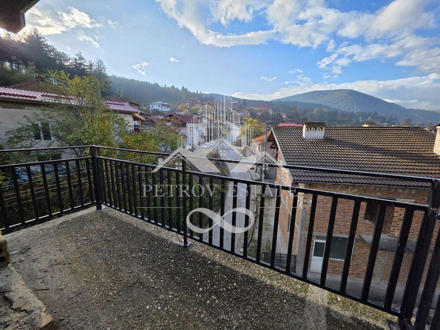 Floor of a house in Velingrad, Pazardjik – photo 9