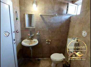 Satış - Endustriyel tesisler/Otoservizi/Depo yeri/Depo olarak Liubimec,  Haskovo
