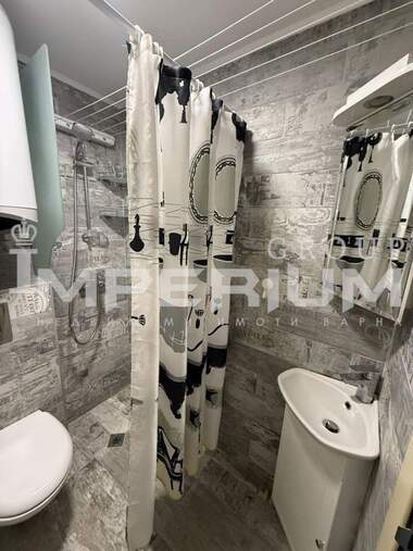 Închiriere - Apartament în Center,  Varna
