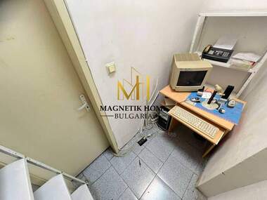 For rent - Store/Office/Storage/Beauty saloon/Venue/Dental office in Izgrev,  Burgas