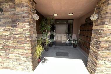 Vânzare - Apartament în Liulin-țentăr,  Sofia