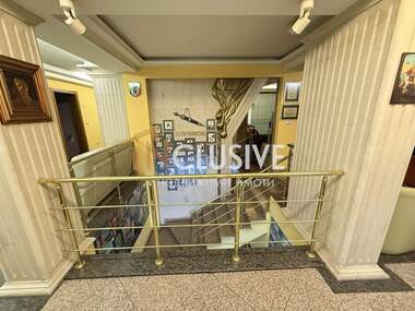 Kira - Ofis olarak Obshtinata,  Varna