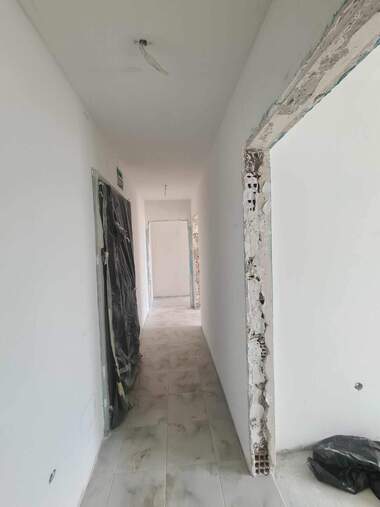 Продажба - Апартамент в Дружба 1,  Хасково