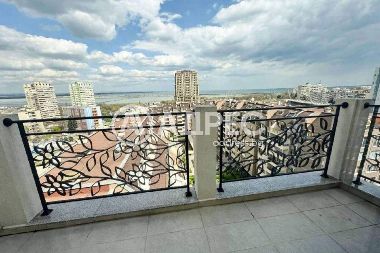 Cu trei camere Apartament în Zornița, Burgas – fotografia 7
