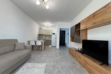 Kira - Apartman olarak Pobeda,  Varna