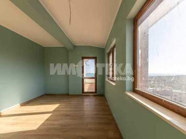 Продажба - Апартамент във Виница,  Варна
