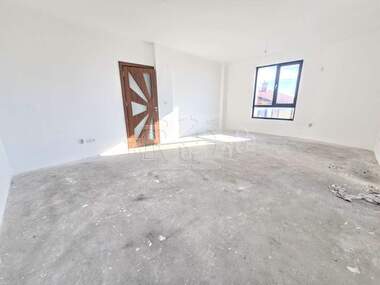 Vânzare - Apartament în Vinița,  Varna