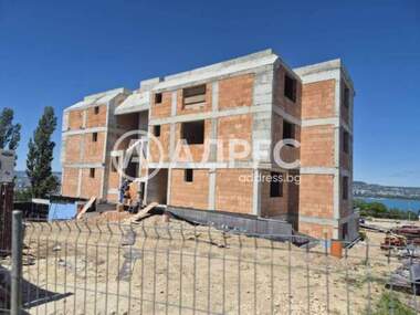 Продажба - Апартамент в Галата,  Варна
