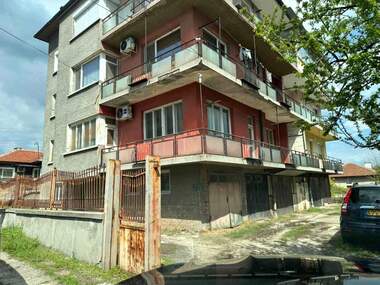 Продажба - Апартамент в Промишлена зона-Изток,  Хасково