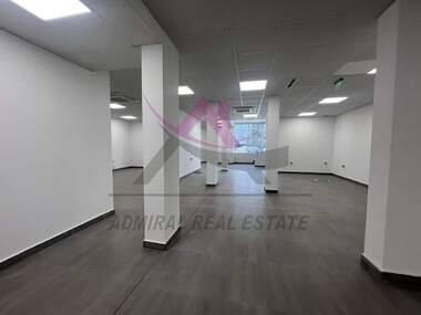 For rent - Store/Office/Storage in Vazrajdane 3,  Varna