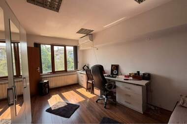 For rent - Building in Centar,  Targovishte