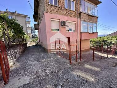 Verkauf - Etage von Haus in Akazia,  Weliko Tarnowo