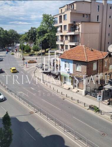 Ενοίκιο - Διαμέρισμα σε Център,  Пловдив