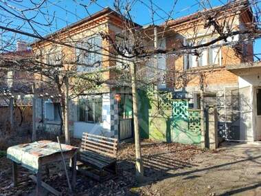 For sale - House in Iasno Pole,  Plovdiv