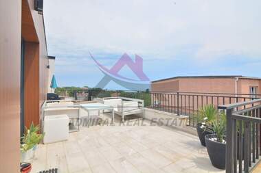 For sale - Apartment in Alen mak,  Varna