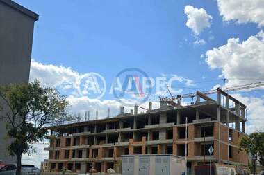 Vânzare - Apartament în Vladislavovo,  Varna