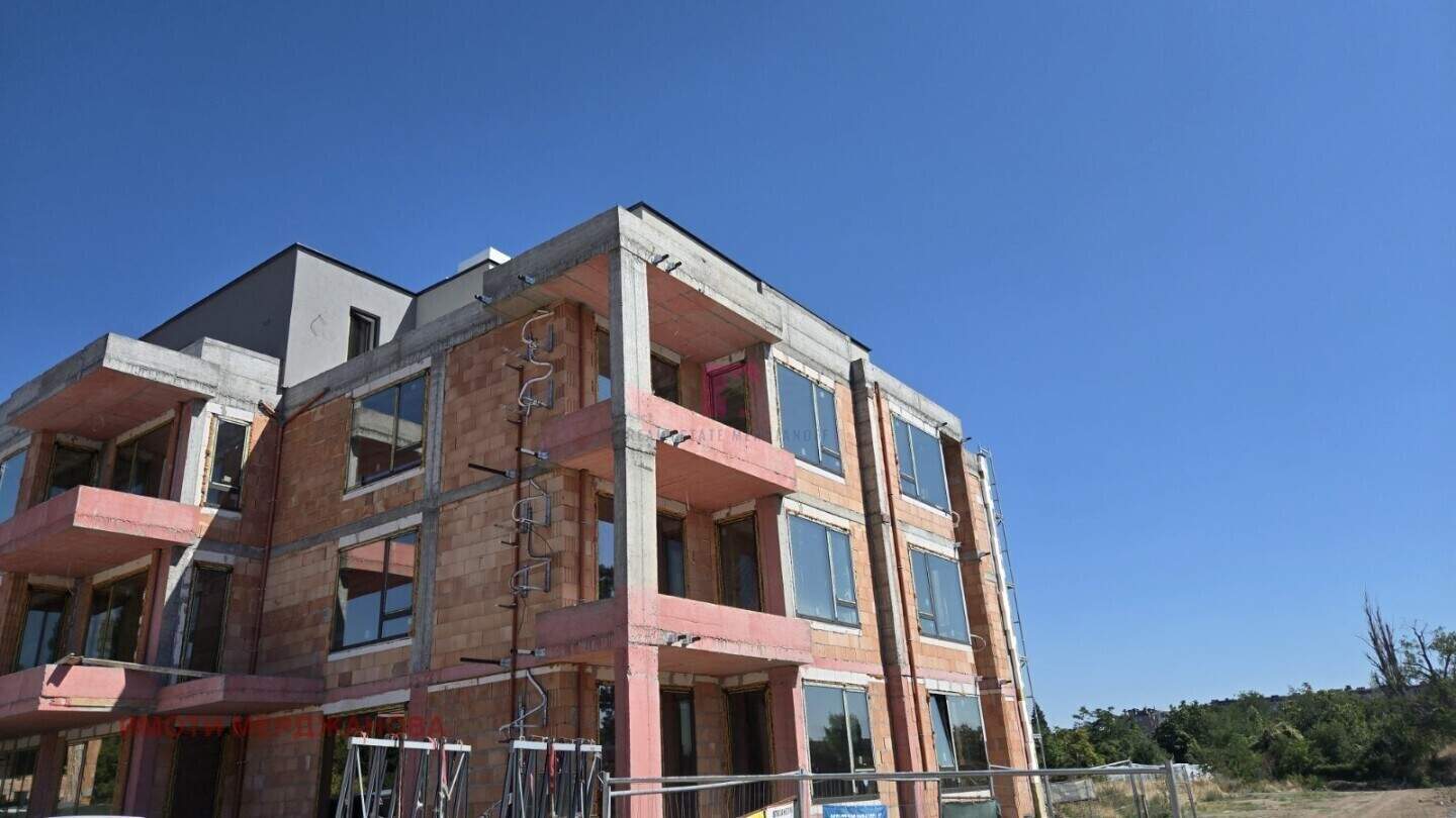 Cu trei camere Apartament în Center, Stara Zagora – fotografia 6