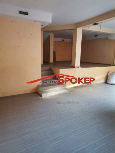 Kira - Yer/Dükkan/Ofis/Depo/Güzellik salonu olarak Centar,  Sliven