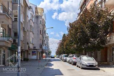 Продажба - Апартамент в Център,  Бургас