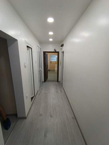 Închiriere - Apartament în Zornița,  Burgas