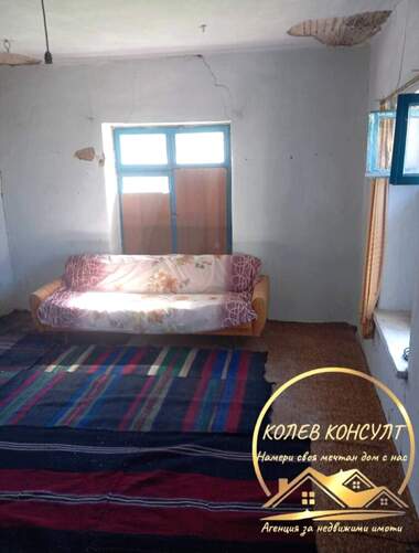 Продажба - Къща в Изворово,  Хасково