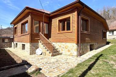 Vânzare - Casă în Drenta,  Veliko Tărnovo