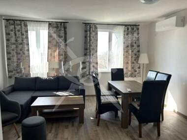 Închiriere - Apartament în Hisaria,  Plovdiv