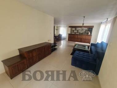 Vânzare - Apartament în Văzrajdane,  Ruse