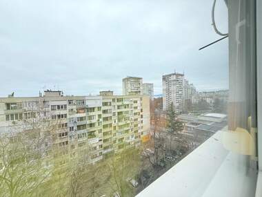 Închiriere - Apartament în Lazur,  Burgas
